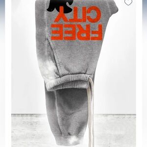 Freecity Large Pocket Sweatpant In Heather Bleachout/Electric Orange S